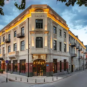 Radisson Red 5* Tbilisi